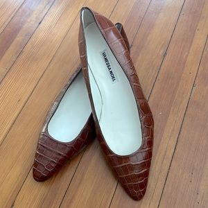 Vanessa Noel pointed flats, Size 7, Mahogany